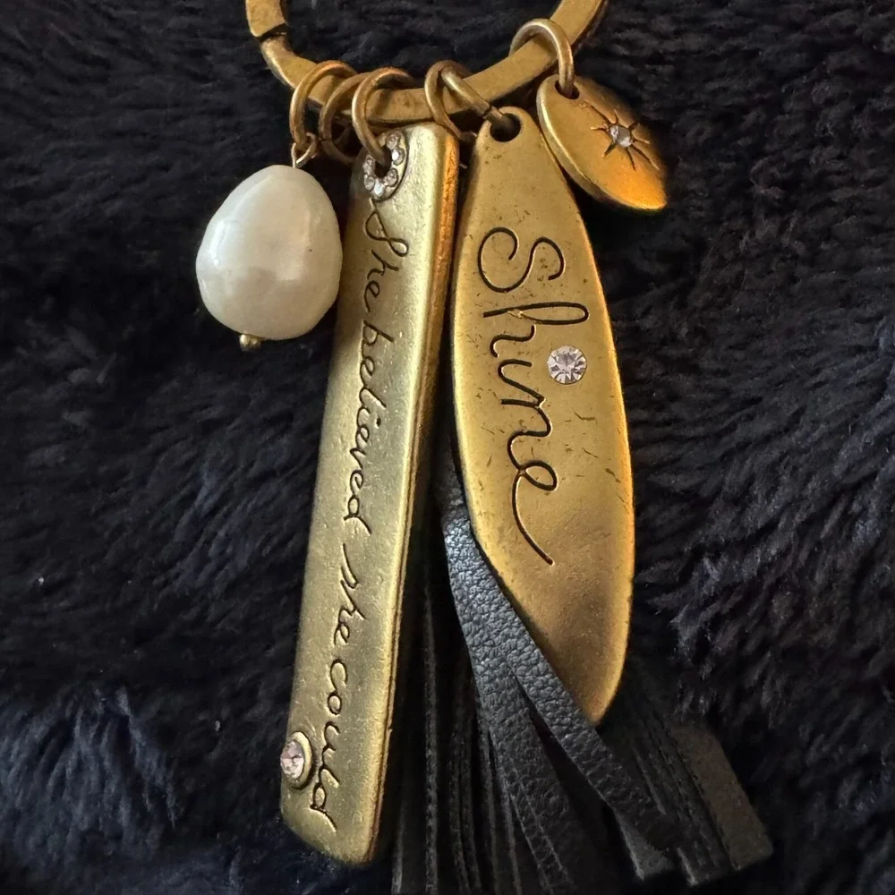 Chico's Keychain‎ Key Ring Charms Gold Tone She Believed She Could Inspirational